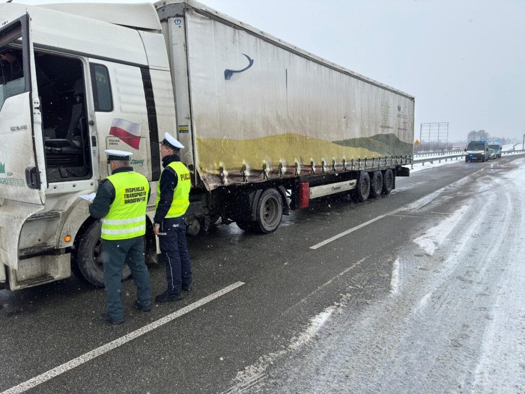 mazowiecki garnzonu nda tehlikli madde ve sent mal tasimaciligina yonelik kontroller duzenlendi 43749