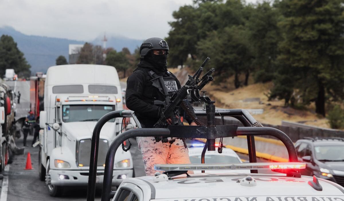 Meksika'da 'el mencho' operasyonu sonrası 25 güvenlik görevlisi hayatını kaybetti 1 Meksika da el mencho operasyonu sonrasi 25 guvenlik gorevlisi hayatini kaybetti 48925