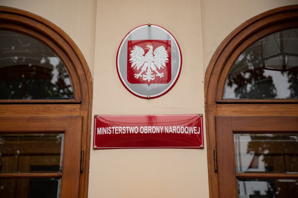 mon calisani casus i ddiasiyla tutuklandi 42735