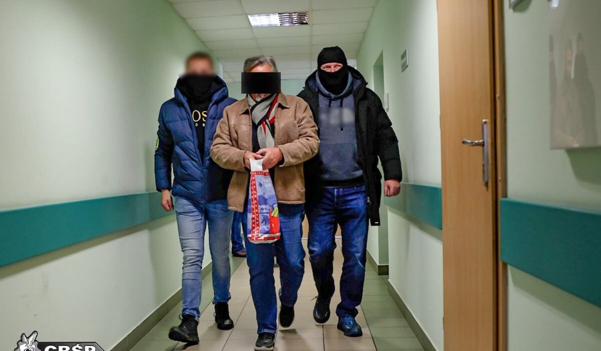 Nato eski yetkilisi ralf g polonya da gozaltina alindi abd deki yolsuzluk sorusturmasi kapsaminda 42235