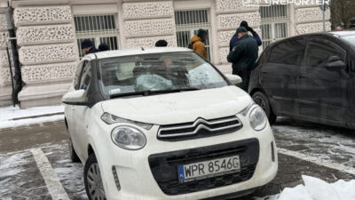 Noakowskiego caddesi'nde bisiklet grubu ile sürücü arasında çatışma ve cam kırma olayı 3 Noakowskiego caddesi nde bisiklet grubu ile surucu arasinda catisma ve cam kirma olayi 47880