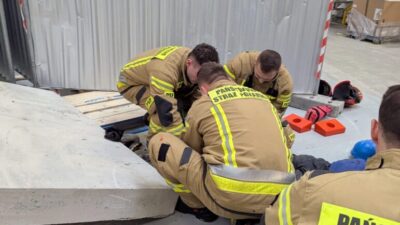 Nowy dw r mazowiecki de uretim tesisinde i s kazasi beton levhalar altinda kalan erkek hastaneye kaldirildi 46706