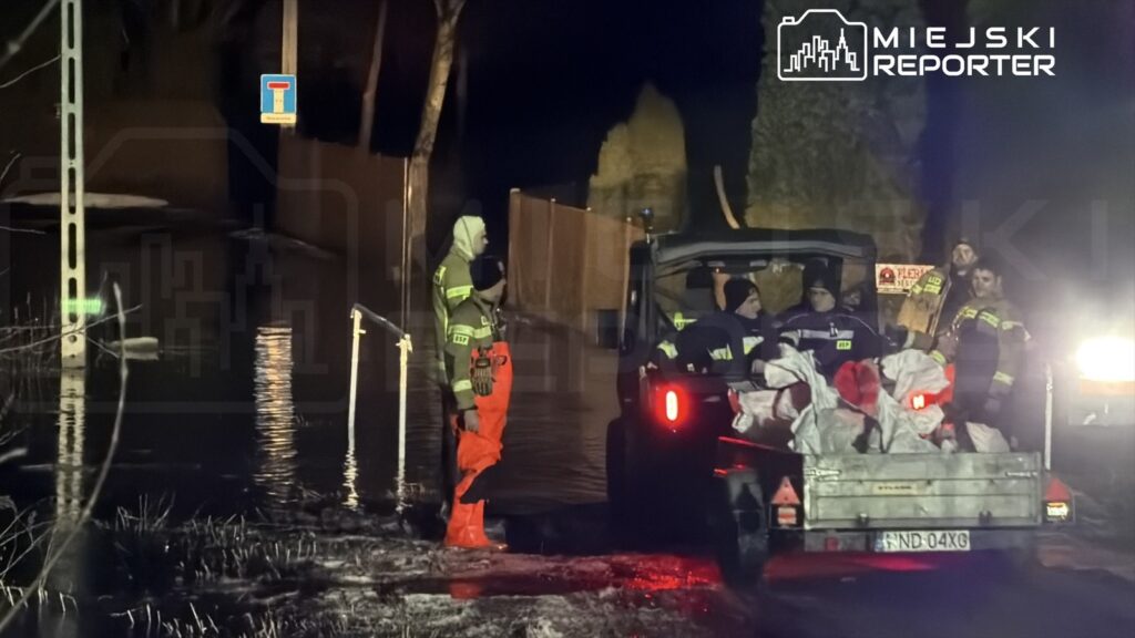 Nowy dwór mazowiecki'de wkra nehri'nde buz tutması nedeniyle sel alarmı 1 Nowy dw r mazowiecki de wkra nehri nde buz tutmasi nedeniyle sel alarmi 49985