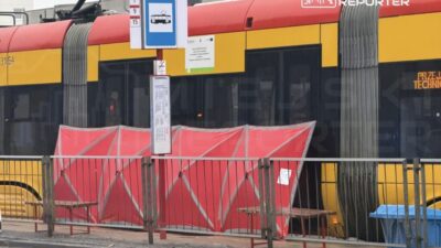 Ochota da tramvayda can kaybi yasli adamin hayatini kurtaramadilar 48600