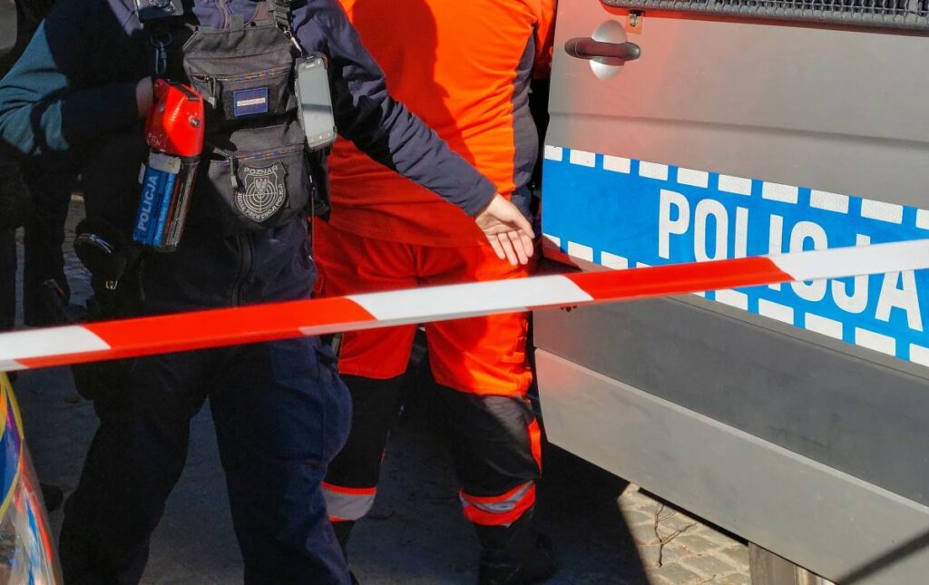 olszyna da bes yasindaki cocugun balkondan dusmesi babasi alkollu cikti 48847