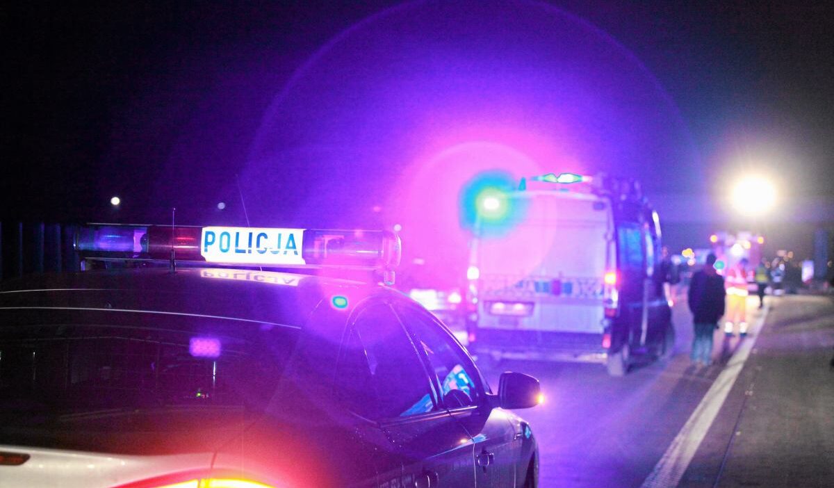 Opole bölgesinde otobüs bariyerleri geçti 1 Opole bolgesinde otobus bariyerleri gecti 46359