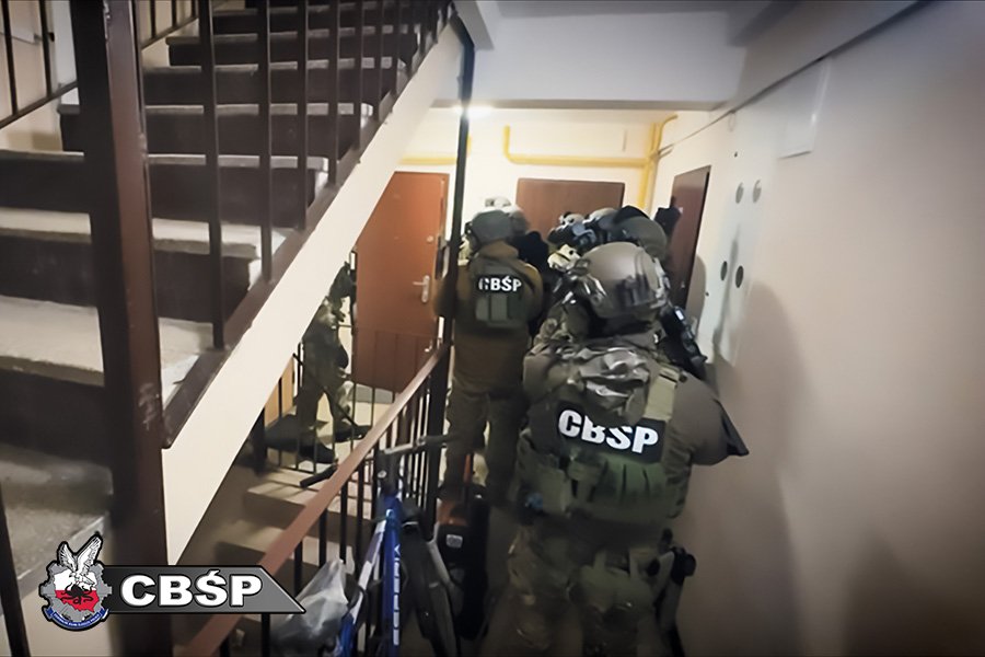 Organize suc orgutu cokertildi cb p operasyonunda 23 yakalama bir tondan fazla uyusturucu ele gecirildi 48844