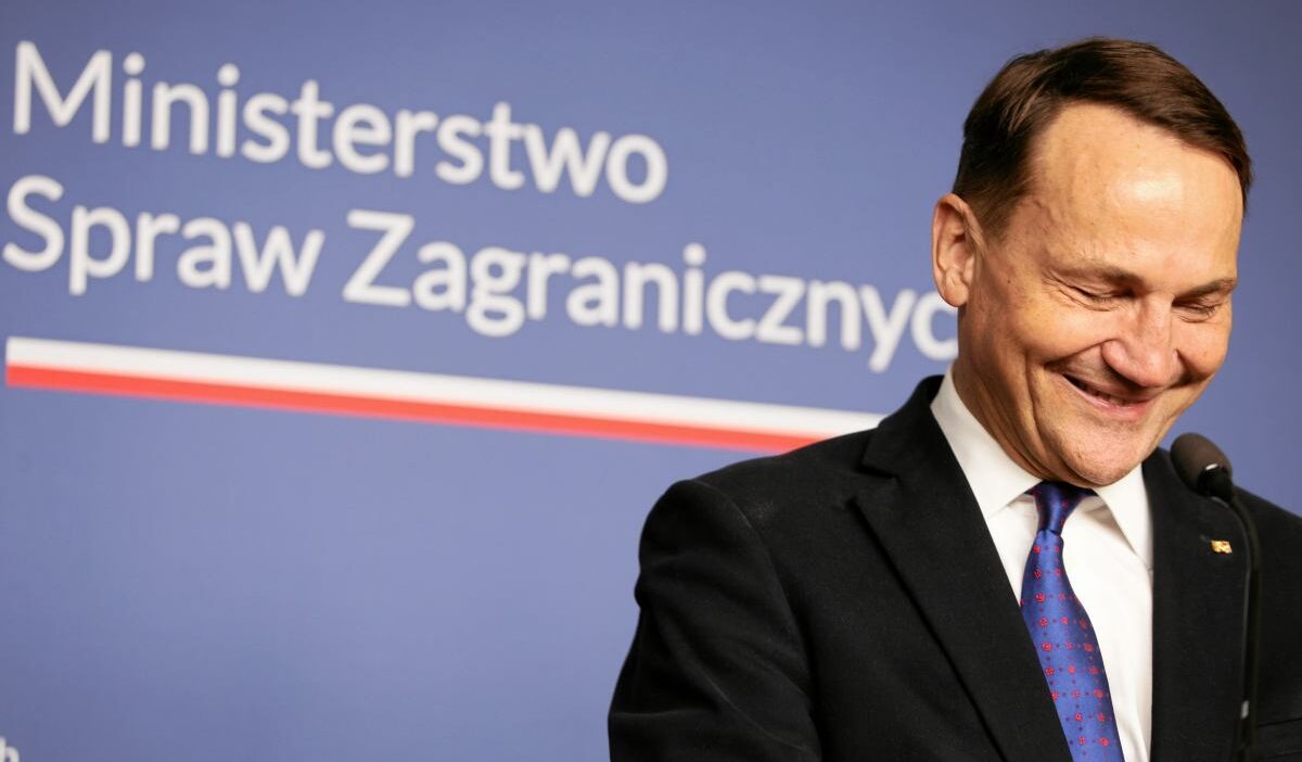 Pis basbakan adayi aciklamasi sikorski den kaczy ski ye carpitma 48180