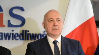 Pis te terlecki kaleta gerilimi kaczy ski nin mudahalesi ve brudzi ski nin cikisi 46231