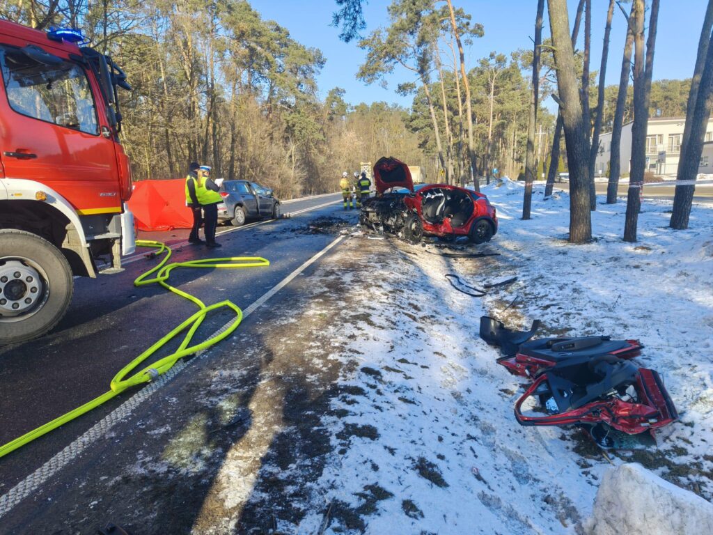 podnie no da kafa kafaya trafik carpismasi 1 kisi oldu 1 agir yarali 48102