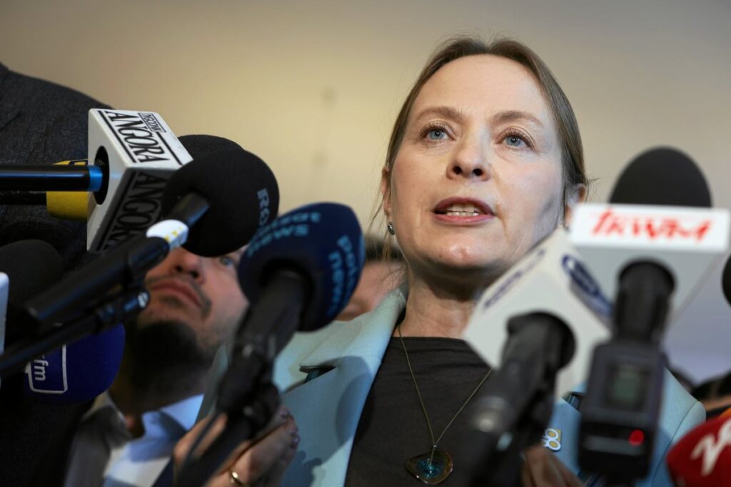 polonya 2050 de yeni ayrilik merkez adiyla yeni grup kuruldu 47382