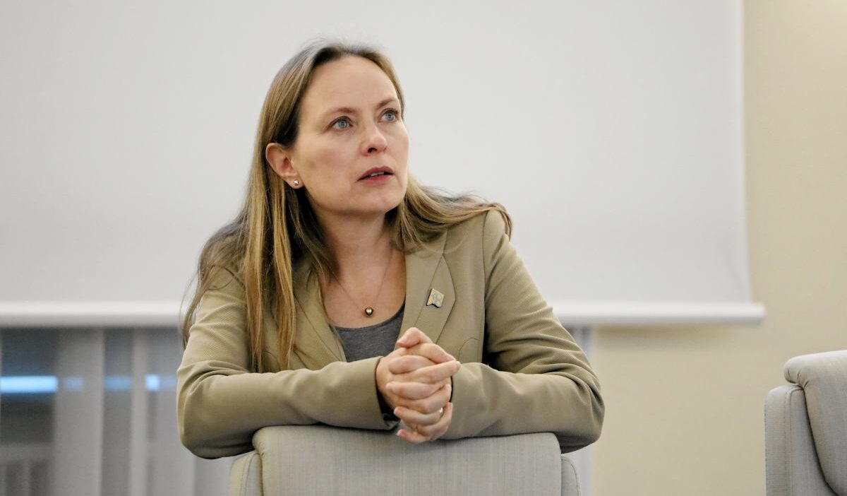 Polonya 2050 partisi nde liderlik secimi sonrasi ortaya cikan siyasi kirilmalar 44166