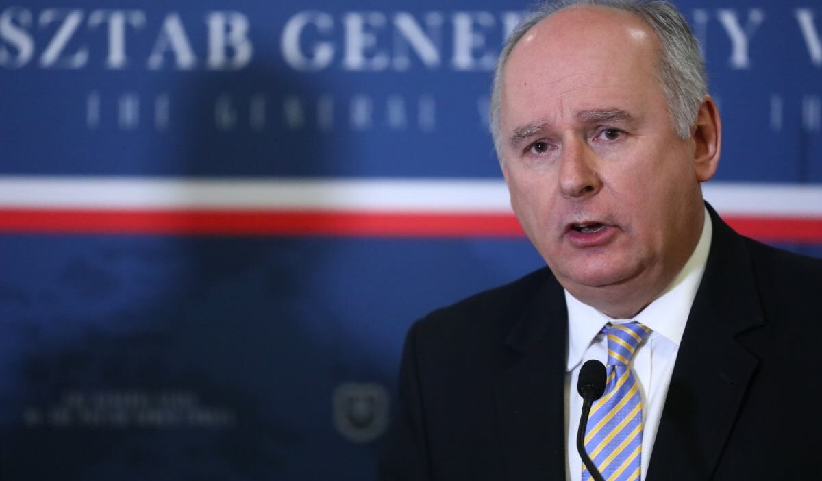 Polonya 2050 partisinden onemli ayriliklar 47198