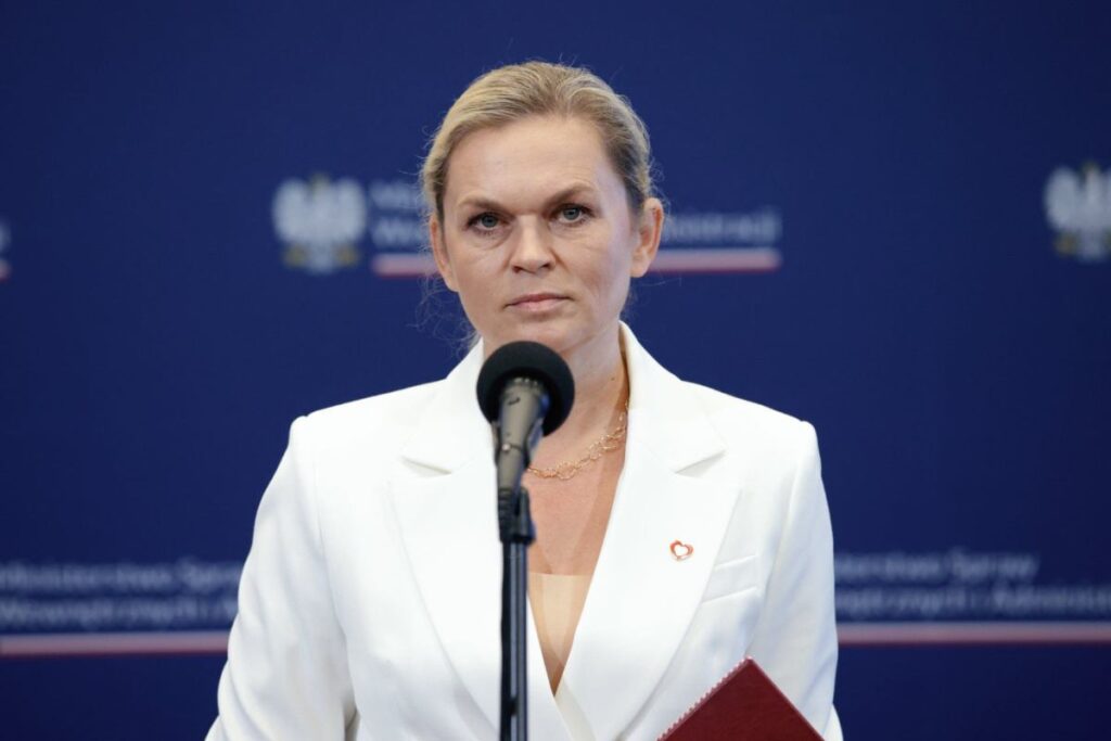 polonya da 2026 2027 egitim yilinda meslek siniflamasinda kapsamli degisiklikler 46515