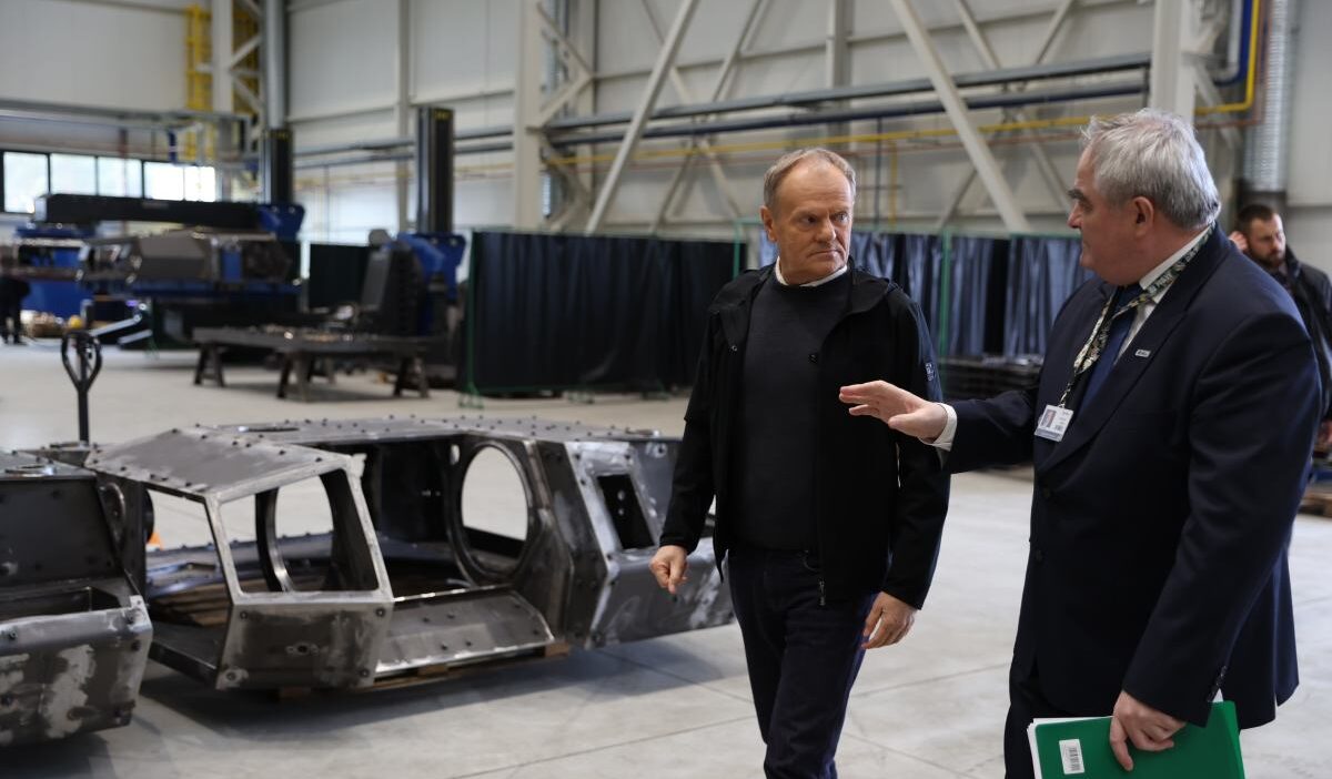 Polonya da asker bilgilerin yayinlanmasi tartismasi 49282