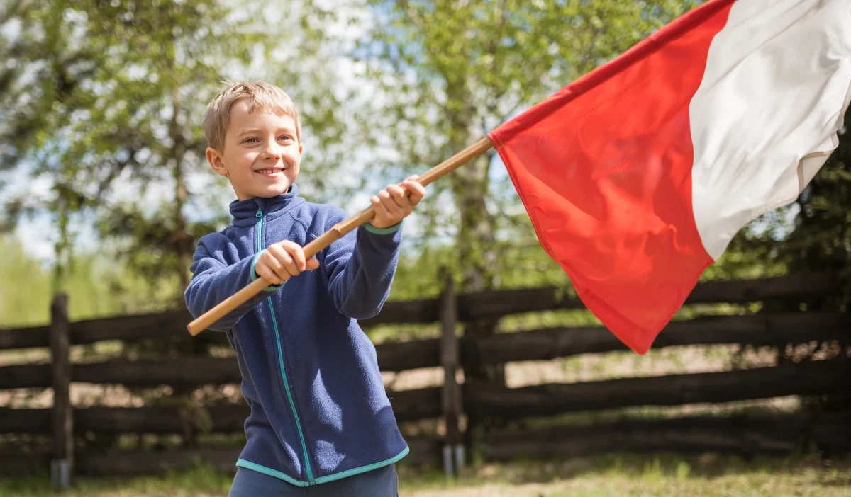 Polonya da kamuoyunun ukrayna ve guvenlik i ttifaklarina bakisinda derin ayrisma 47793