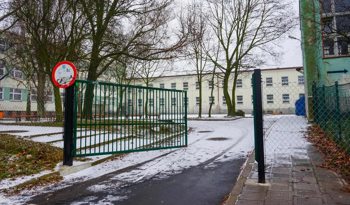 Polonya da soguk hava deprem etti rekor dusuk sicakliklar ve okullarin kapanisi 41913