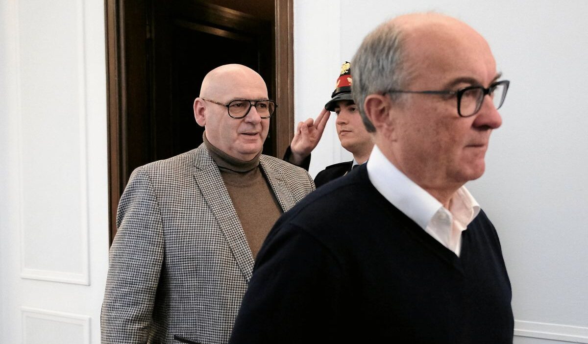 Polonya da trump tartismasi diplomatik tepkiler ve siyasi gerginlik 43740