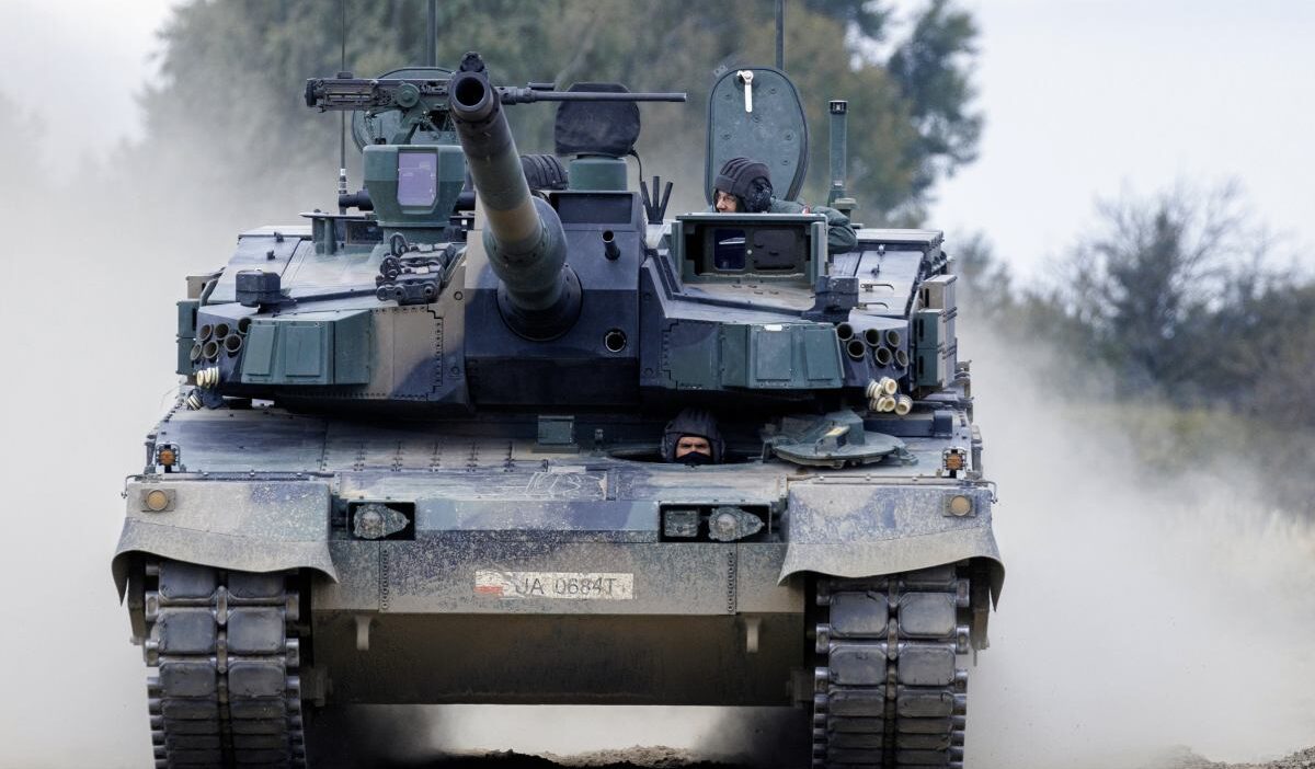 Polonya'daki safe programına muhalefet: askeri sanayiye etki ve siyasi tartışma 1 Polonya daki safe programina muhalefet askeri sanayiye etki ve siyasi tartisma 47608