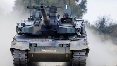 Polonya daki safe programina muhalefet askeri sanayiye etki ve siyasi tartisma 47608