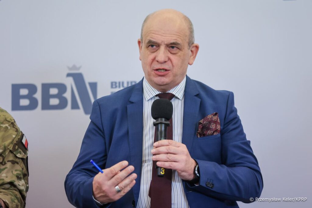 polonya nin safe programi guvenlik i sbirligi ve elestiriler 46216