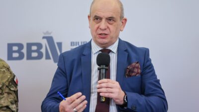 Polonya nin safe programi guvenlik i sbirligi ve elestiriler 46216