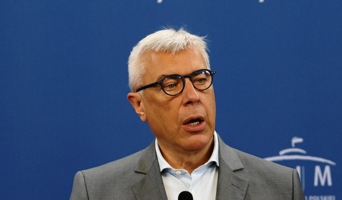 Polonyali siyasetci giertych baskan nawrocki yi trump a karsi eylemsizlikle sucladi 44509