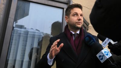 Polonyali siyasetcilerin trafik i hlal gundemi jaki ve urek sorusturmalarda 48160