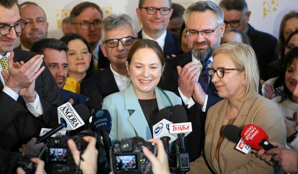 Polska 2050 de liderlik seciminin ardindan derin ayrilik 42480