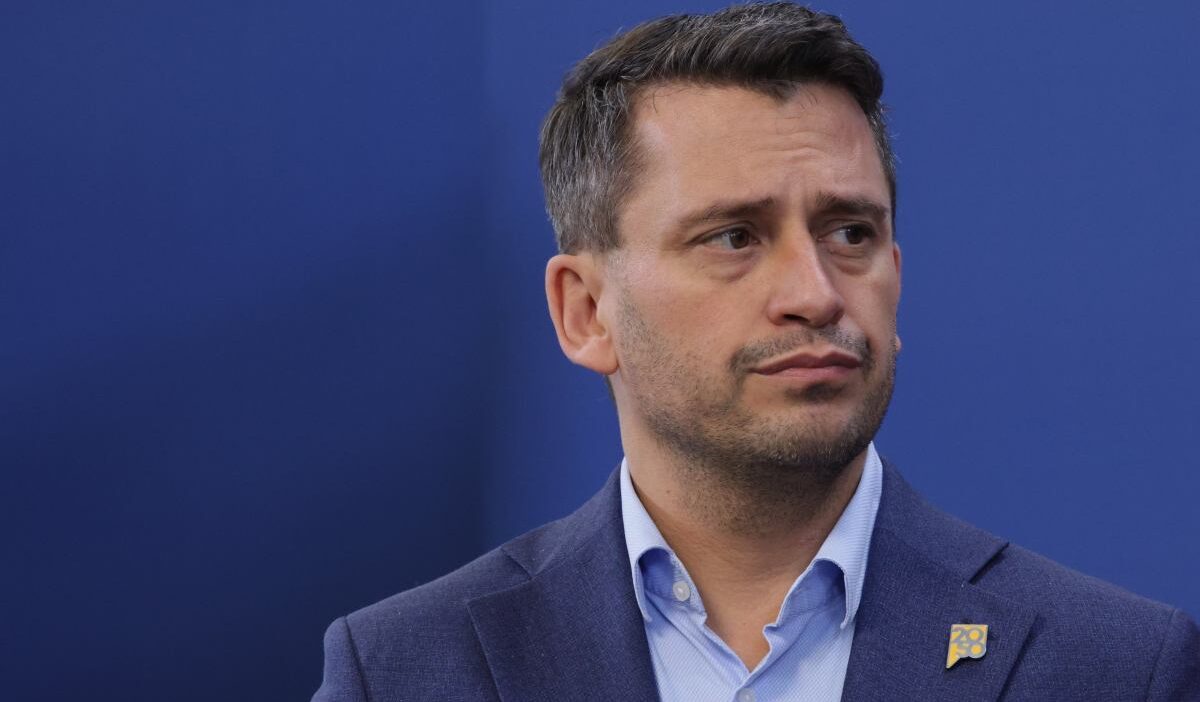 Polski 2050 de baskanlik krizi tuzuk degisikligi ve liz e i stifa cagrisi 44622