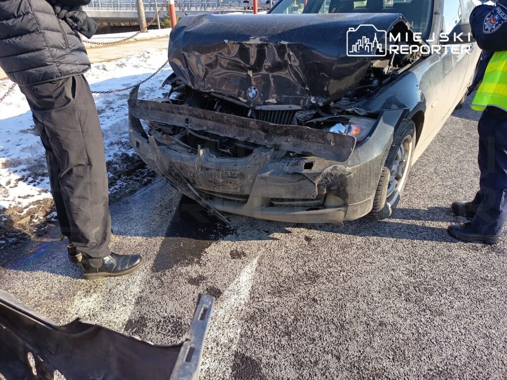 poniatowski koprusu yakinlarinda bmw ile peugeot carpismasi ehliyet elinden alindi 44518