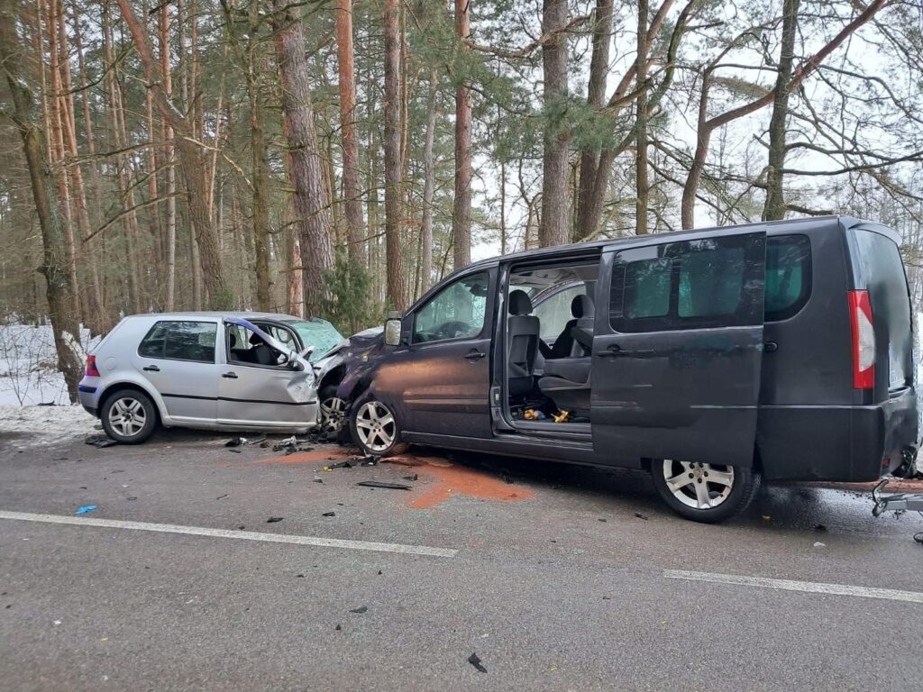 prabutlar da meydana gelen kaza 1 kisi hayatini kaybetti 5 yarali 43445