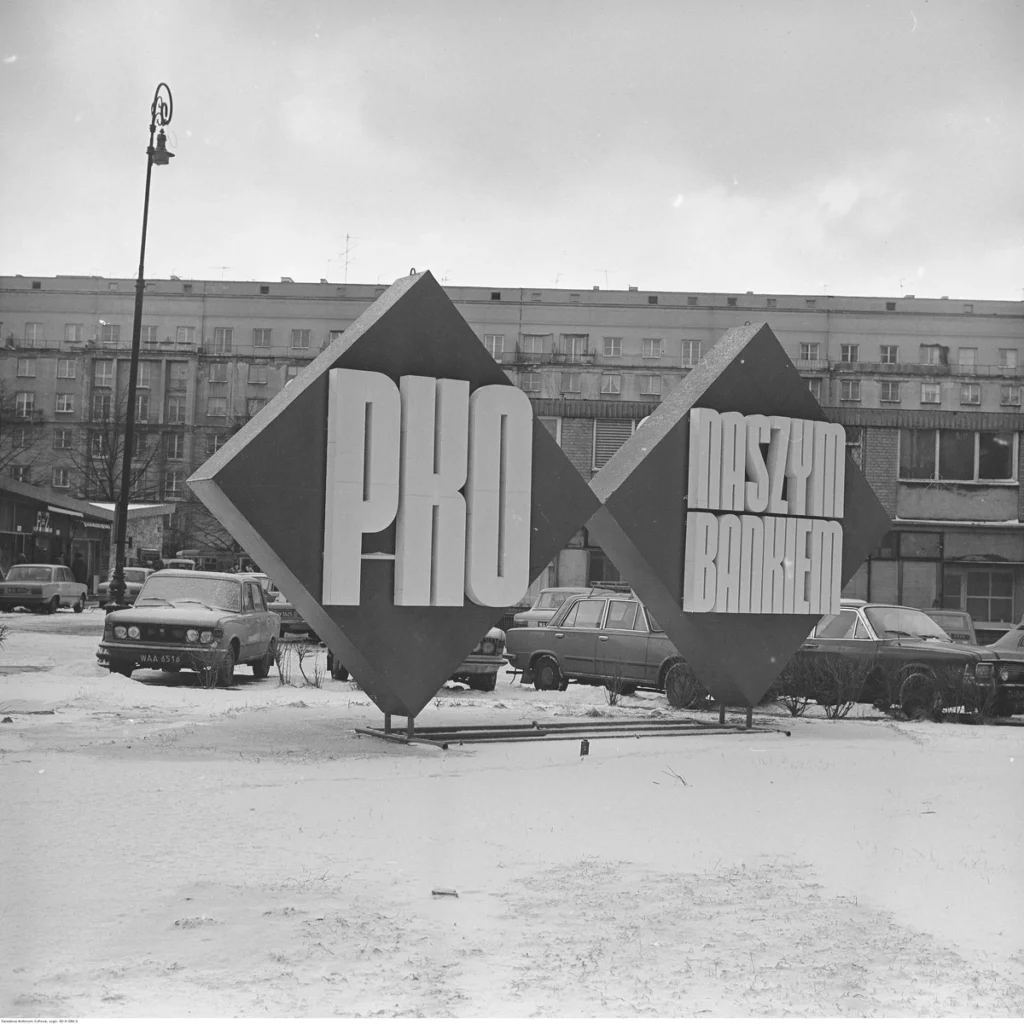 prl donemi konut kitapcigi bugun binlerce zlotoya deger olabilir 47466