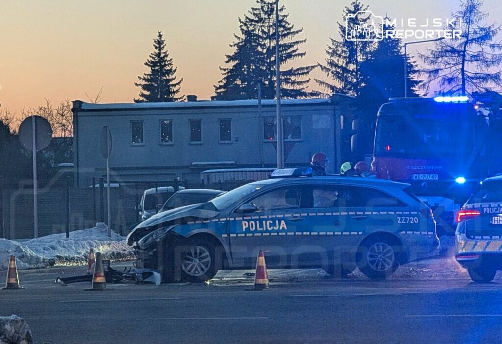 Pruszk w da polis araciyla carpisma trafik aksadi 41176