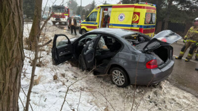 Pu tusk ta kontrolunu kaybeden surucu polis aracina carpma tehdidi yaratti 46273