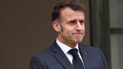 Rusya baglantili botlar macron u hedef sahte gazete kapaklari kampanyasi baslatti 43409