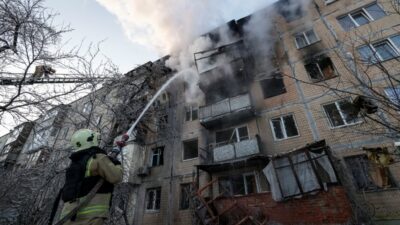 Rusya silah ve muhimmat tedarikini tamamladini bildirirken abu dhabi de baris gorusmeleri ve ukrayna da saldirilar gerceklesti 42197