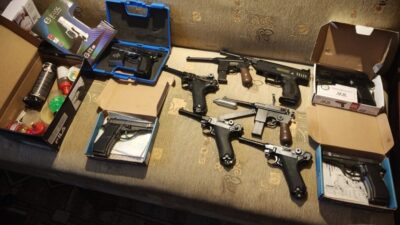 Sedlce de apartman penceresinden havali silahla ates acan 81 yasli 17 silah ele gecirildi 50136