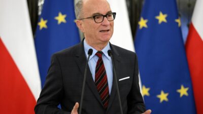 Sejm baskani czarzasty guvenlik anketini doldurmadi pis tepkisi ve ulusal guvenlik konseyi toplantisi 44044