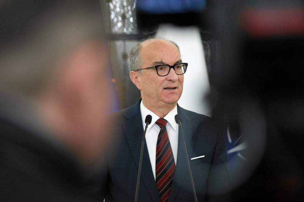 sejm baskani czarzasty ile rus kadin sanatci arasindaki iliskiler guvenlik sorusturmasina yol acti 45538