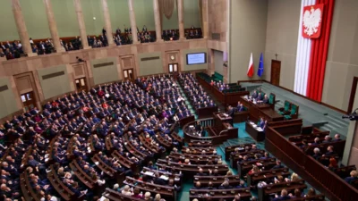 Sejm'de pip reformunun i̇lk okuması saat 18. 30'da yapılacak 2 Sejm de pip reformunun i lk okumasi saat 18 30 da yapilacak 49455