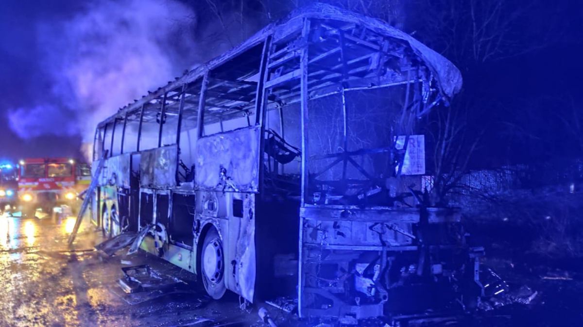 Slovakya'da pol otobüsü yangını: 1 kişi hayatını kaybetti, yaralılar var 1 Slovakya da pol otobusu yangini 1 kisi hayatini kaybetti yaralilar var 46951