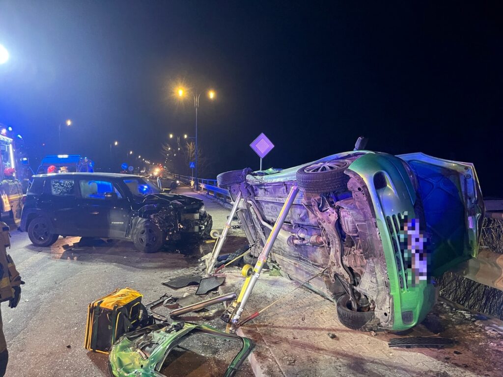 sochaczew de trafik kazasi 3 kisi yaralandi 41416