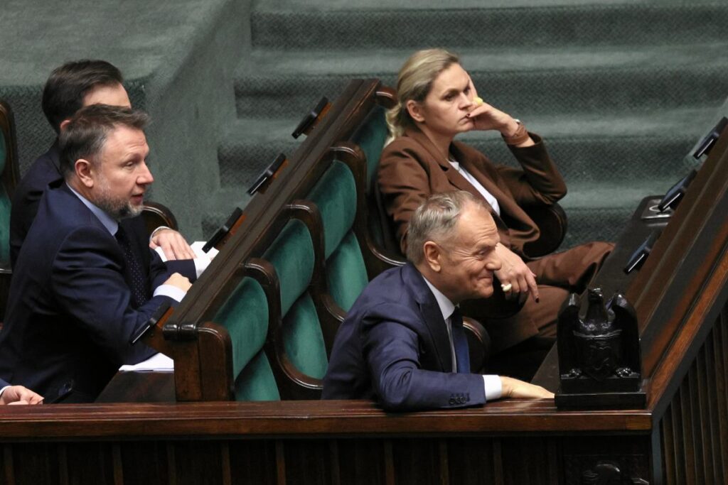 son ankette ko pis e karsi liderligini guclendiriyor 46795