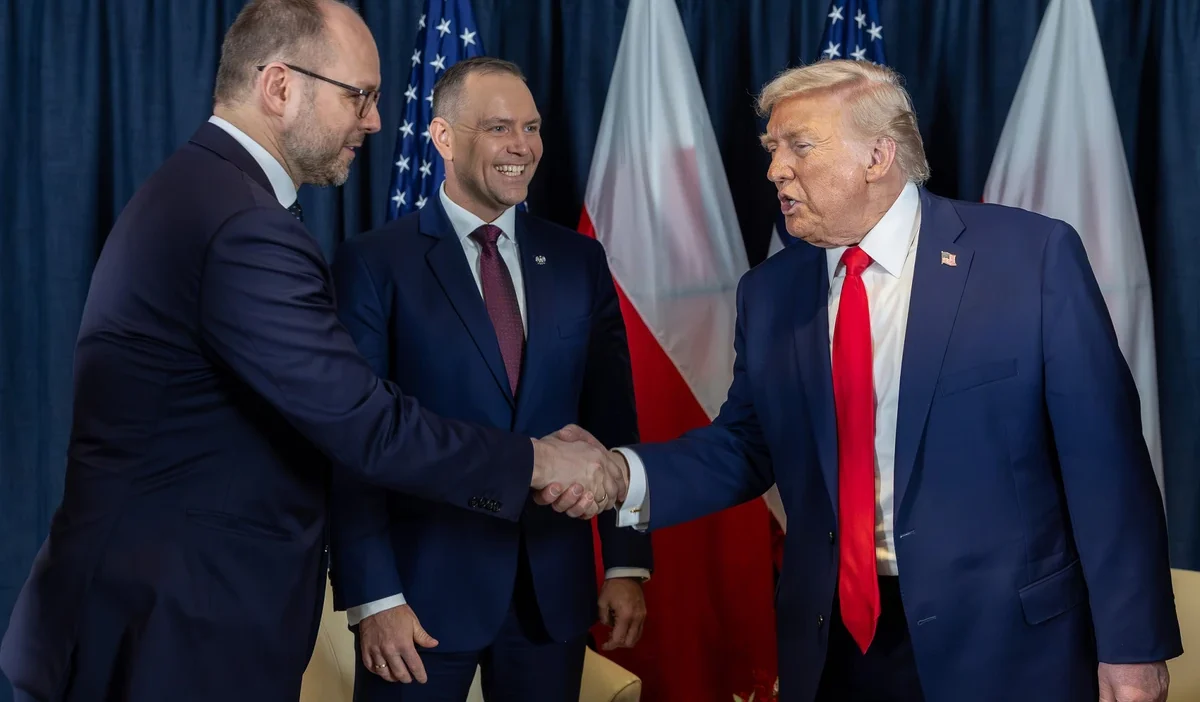 Trump baris konseyi toplantisi washington da polonya mesafeli 47571