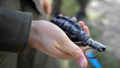 Ukrayna sınırında el bombası tespit edildi 2 Ukrayna sinirinda el bombasi tespit edildi 46942