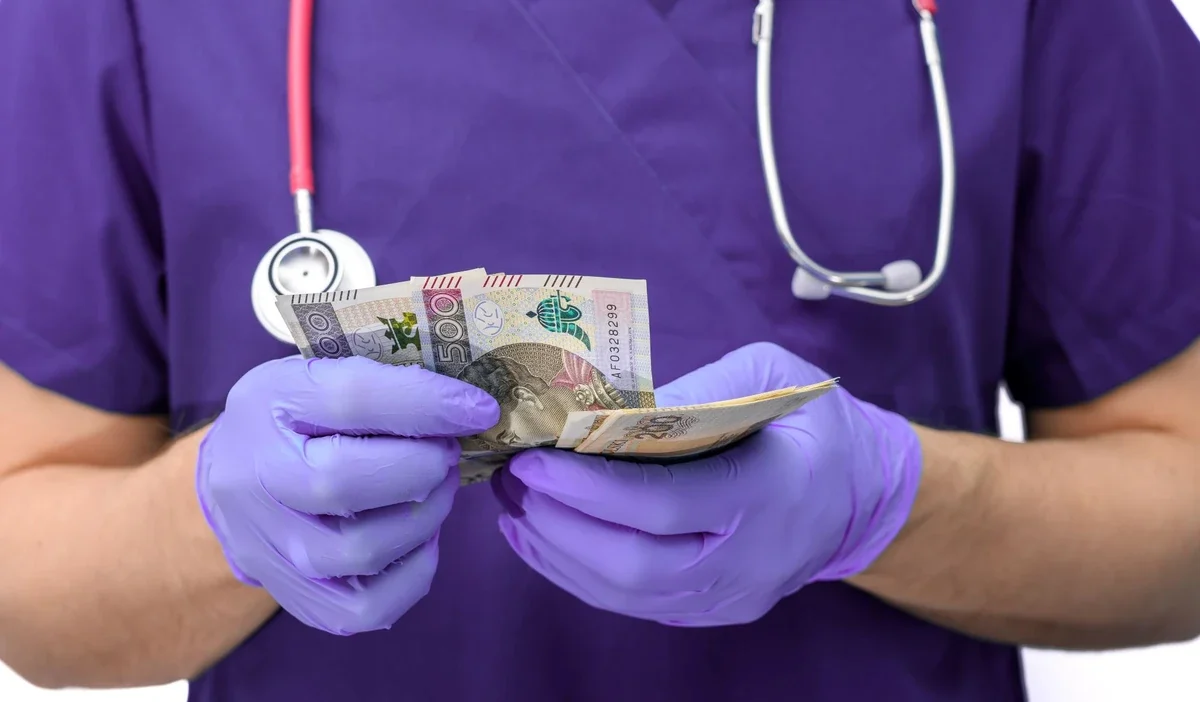 Ulusal ekonomideki ortalama ucret artisi saglik calisanlarinin asgari ucretlerini etkileyecek 44113