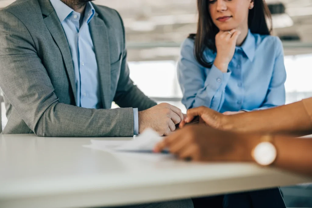 uyumluluk surecinde i nsan faktoru kurallarin yukunu sadece i nsazlar tasiyabilir 49146