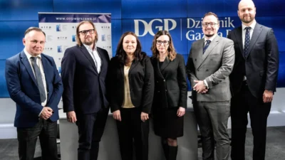 Varsova adliyesi ve infor dan hukuk meslek mensuplari i c i sbirligi 44143