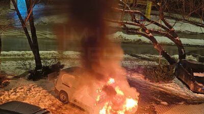 Varsova da arac yangini wola bolgesindeki park edilen aracta cikan yangin hizla sonduruldu 42042